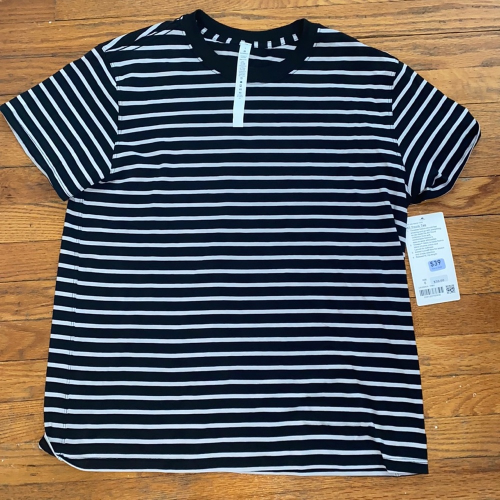 lululemon All Yours Tee size 6 NWT